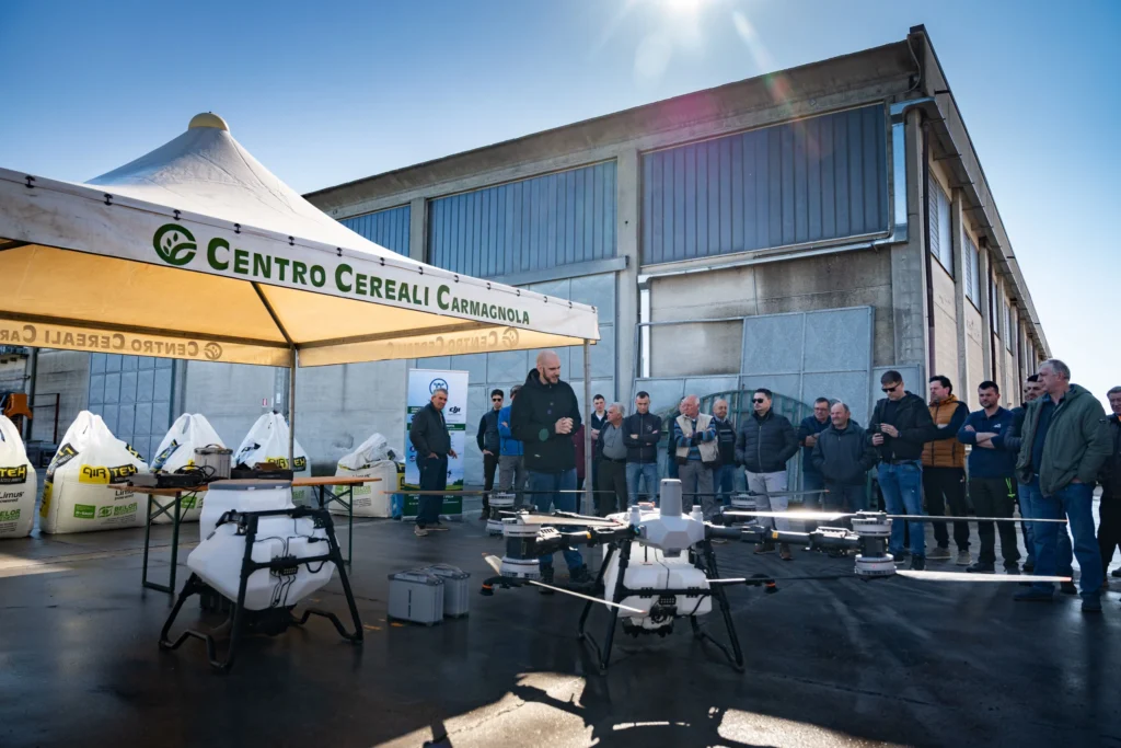 Dimostrazione Drone Agricolo Al Centro Cereali Carmagnola